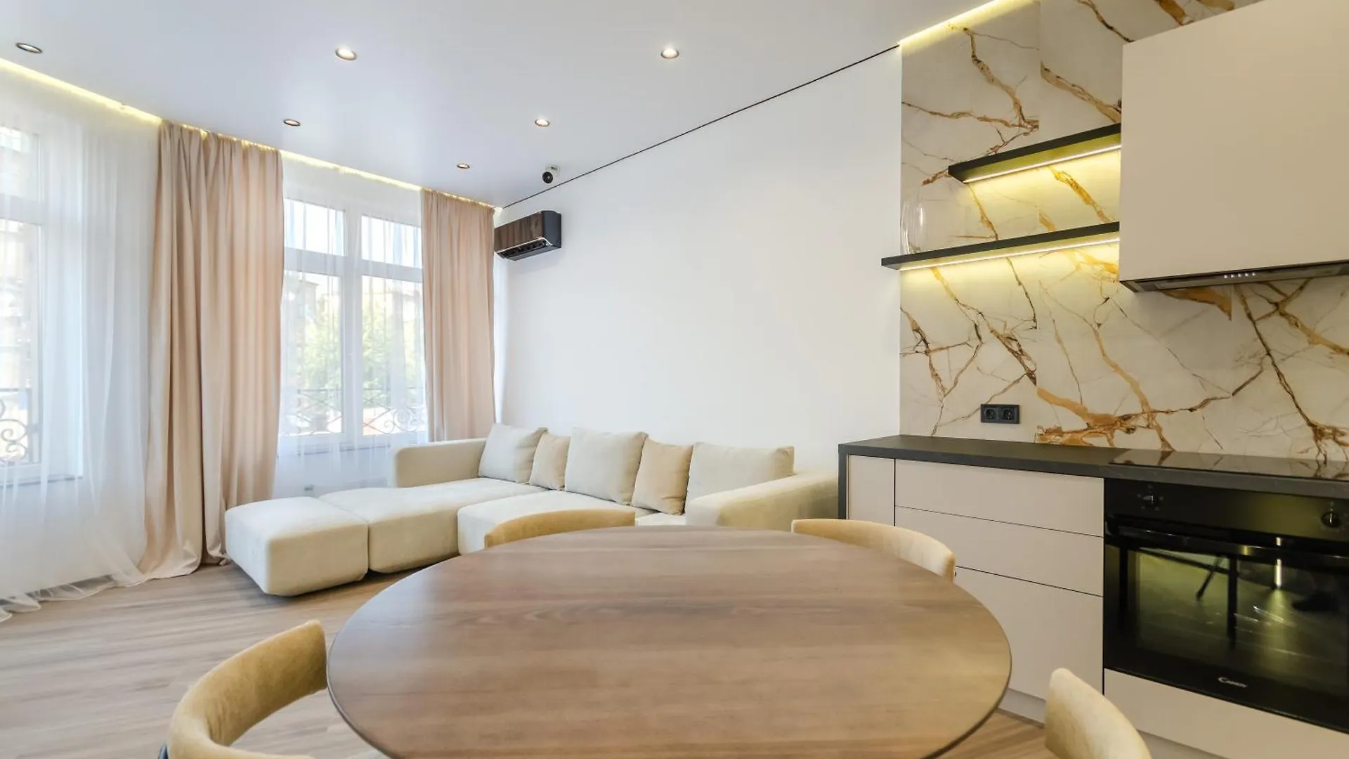 Petrovdom Apartment 02-76A In Rc Pechersk Plaza, Mykhaila Boichuka 17 Kyjev 0*,