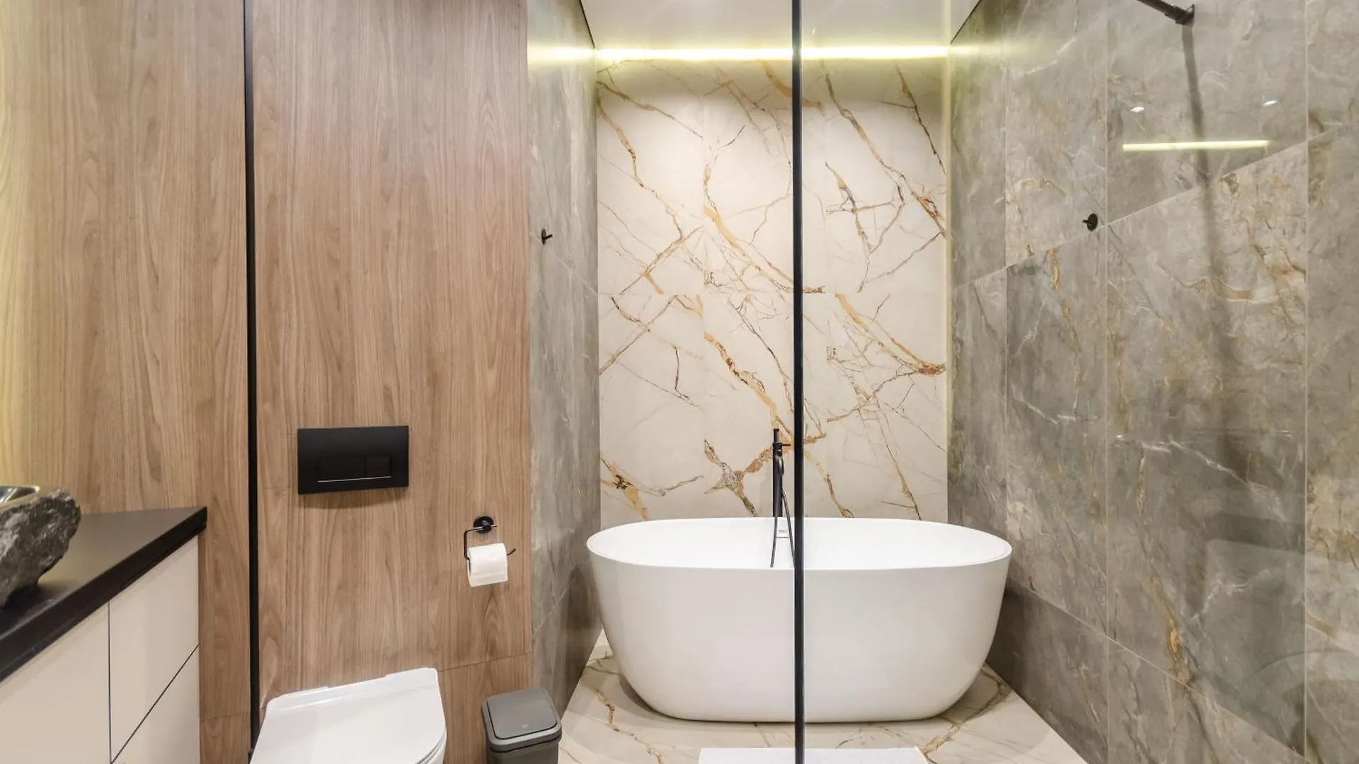 Petrovdom Apartment 02-76A In Rc Pechersk Plaza, Mykhaila Boichuka 17 Kyjev