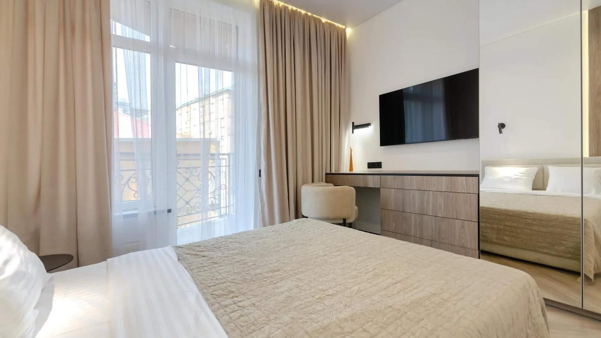 Petrovdom Apartment 02-76A In Rc Pechersk Plaza, Mykhaila Boichuka 17 키예프 우크라이나